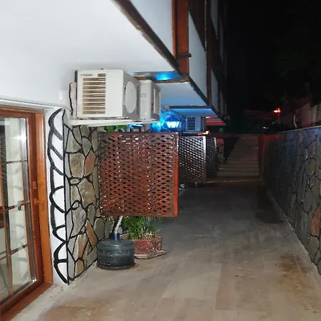 Kaliptus Hotel 2*