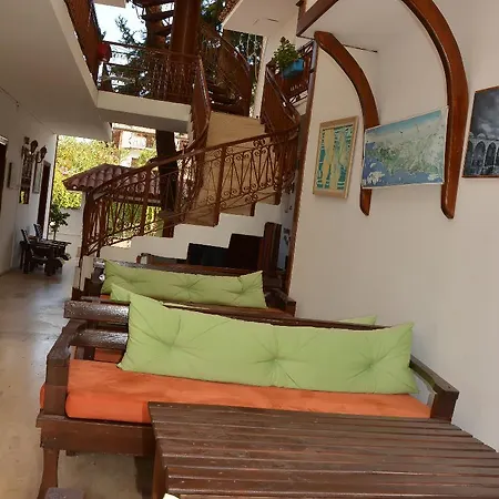 Kaliptus Hotel 2*