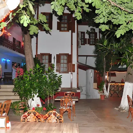 Hotel Kaliptus 2*