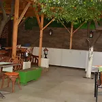 卡利普图斯酒店 2* 凯梅尔