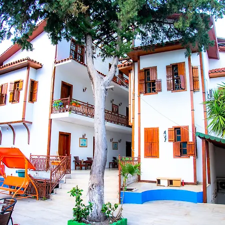 Kaliptus Szálloda Kemer