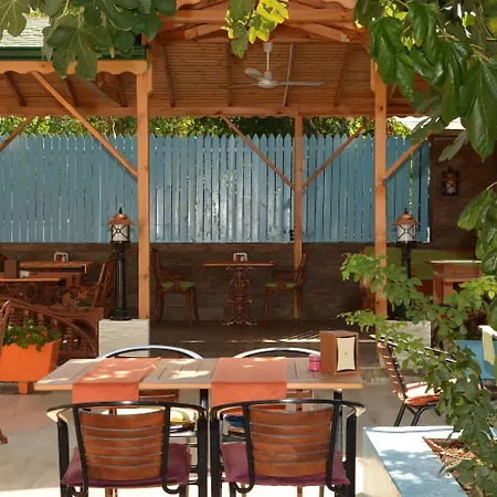 فندق كاليبتوس 2*